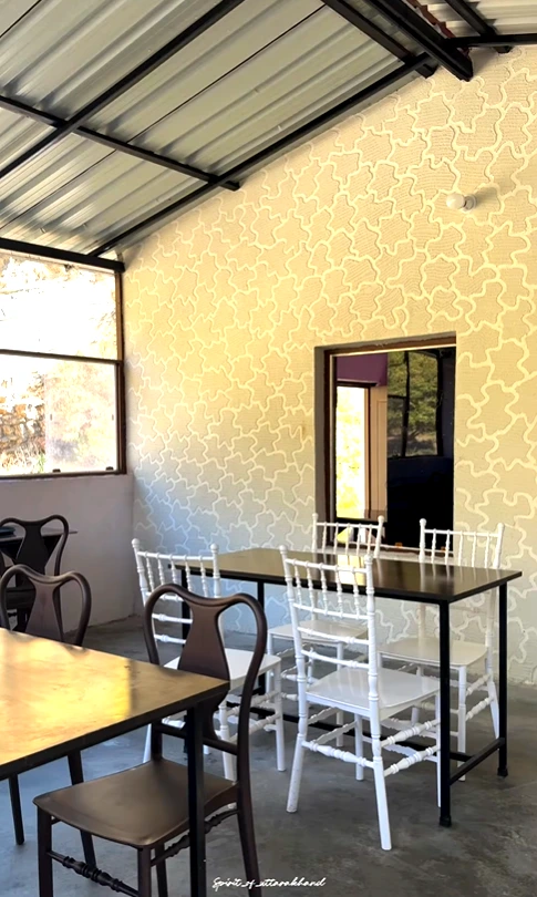 ShooLin Riverside Inn